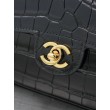 Mini borsa a tracolla Chanel stampa coccodrillo AS6424 Nero