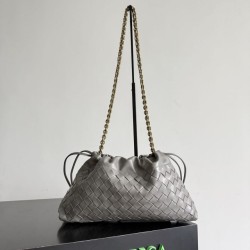Sito Replica Pochette Notte Bottega Veneta Dustbag Grigio Imitazioni Replica perfette Pochette Notte Bottega Veneta Dustbag Grigio
