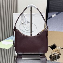 Sito Replica Borse Alta Qualità Prada Re-Edition 2005 Saffiano Borgogna Imitazioni Replica perfette Borse Alta Qualità Prada Re-Edition 2005 Saffiano Borgogna