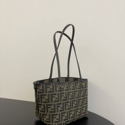 Sito Replica Borsa tote piccola Fendi in tessuto jacquard Marrone Imitazioni Replica perfette Borsa tote piccola Fendi in tessuto jacquard Marrone