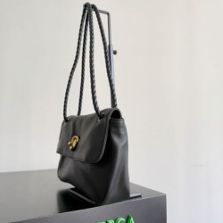 Sito Replica Perfetta a tracolla piccola BV Bottega Veneta Madison nera Imitazioni Replica perfette Perfetta a tracolla piccola BV Bottega Veneta Madison nera