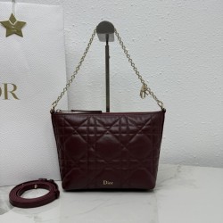 Replica perfette Pochette Dior Travel Nomad S2613 Borgogna