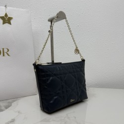 Sito Replica Pochette Dior Travel Nomad S2613 Nero Imitazioni Replica perfette Pochette Dior Travel Nomad S2613 Nero