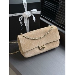 Borsa Chanel Flap Maxi scamosciata con catena AS6281 albicocca Borsa Chanel Flap Maxi scamosciata con catena AS6281 albicocca