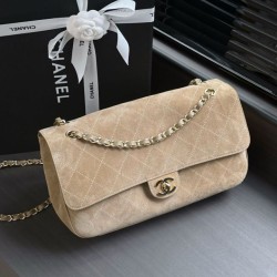 Sito Replica Borsa Chanel Flap Maxi scamosciata con catena AS6281 albicocca Imitazioni Replica perfette Borsa Chanel Flap Maxi scamosciata con catena AS6281 albicocca
