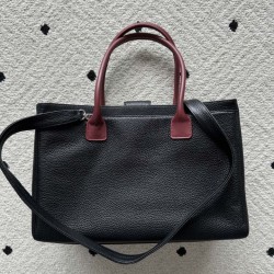 Sito Replica Borsa tote Chanel Cerf Executive Rossa/Nero Imitazioni Replica perfette Borsa tote Chanel Cerf Executive Rossa/Nero