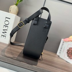 Sito Replica Borsa Loewe Hammock Slice nera Imitazioni Replica perfette Borsa Loewe Hammock Slice nera