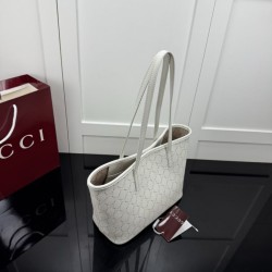 Replica perfette  Perfetta Gucci Tribeca con motivo logo GG traforato bianco