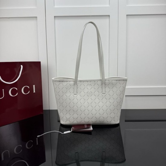 Sito Replica Perfetta Gucci Tribeca con motivo logo GG traforato bianco Imitazioni Replica perfette Perfetta Gucci Tribeca con motivo logo GG traforato bianco