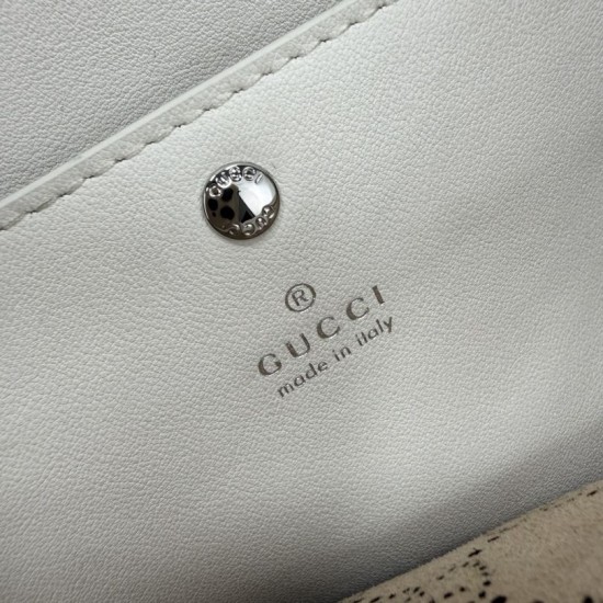 Sito Replica Perfetta Gucci Tribeca con motivo logo GG traforato bianco Imitazioni Replica perfette Perfetta Gucci Tribeca con motivo logo GG traforato bianco