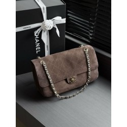 Replica Perfetta Chanel Flap Maxi AS6281 scamosciata con catena 