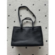 Bora Pari all'originale replica tote Chanel Cerf Executive nera Bora Pari all'originale replica tote Chanel Cerf Executive nera
