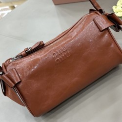 Sito Replica Perfetta a tracolla Hobo Miu Miu Ribbon 5NE029 Marrone Imitazioni Replica perfette Perfetta a tracolla Hobo Miu Miu Ribbon 5NE029 Marrone