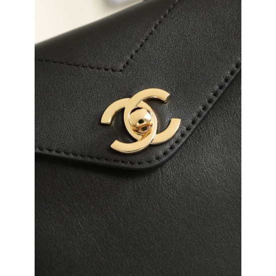 Replica di alta qualità Borsa a tracolla busta Chanel AS6223 nera Replica Perfetta Borsa a tracolla busta Chanel AS6223 nera Imitazione Falsa