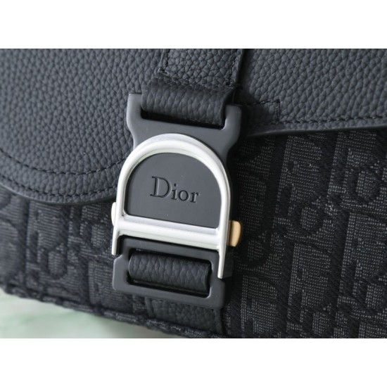 Replica di alta qualità Borsa a tracolla Dior Mini Saddle Heritage con patta nero Replica Perfetta Borsa a tracolla Dior Mini Saddle Heritage con patta nero Imitazione Falsa