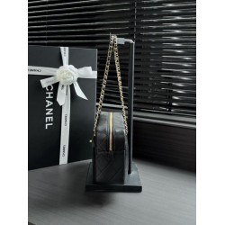 Borsa a tracolla orizzontale Chanel 26A AS6443 nera Borsa a tracolla orizzontale Chanel 26A AS6443 nera