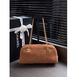 Borsa bowling grande Chanel AS6406 con tracolla a catena Marrone