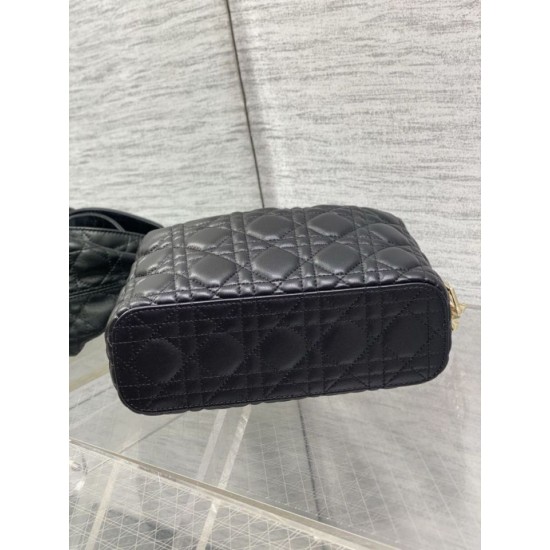 Replica di alta qualità Borsa Dior Toujours Hobo cucitura cannage Nero Replica Perfetta Borsa Dior Toujours Hobo cucitura cannage Nero Imitazione Falsa
