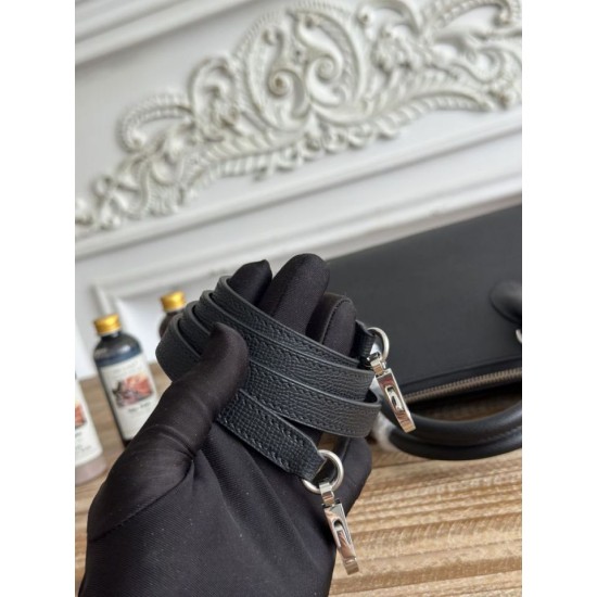 Replica di alta qualità Borsa Hermes Bolide 1923 25cm tessuto Epsom nero Replica Perfetta Borsa Hermes Bolide 1923 25cm tessuto Epsom nero Imitazione Falsa