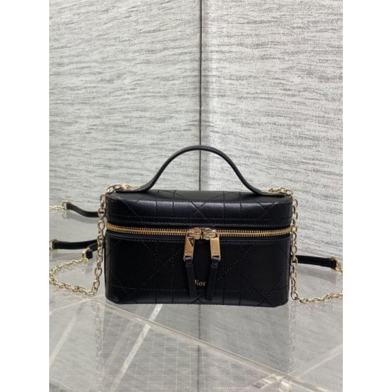 Replica di alta qualità Pochette Dior il trucco Lady Dior Nero Replica Perfetta Pochette Dior il trucco Lady Dior Nero Imitazione Falsa