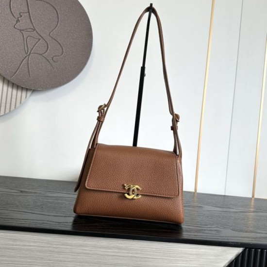 Replica di lusso Borse Chanel Souplissimo Piccolo/Maxi Flap vitello Marrone Replica di lusso Borse Chanel Souplissimo Piccolo/Maxi Flap vitello Marrone