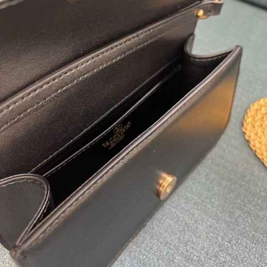 Borsa Replica a spalla piccola Valentino Garavani Locò con logo gioiello vitello nero