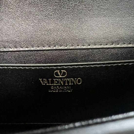 Borsa Replica a spalla piccola Valentino Garavani Locò con logo gioiello vitello nero