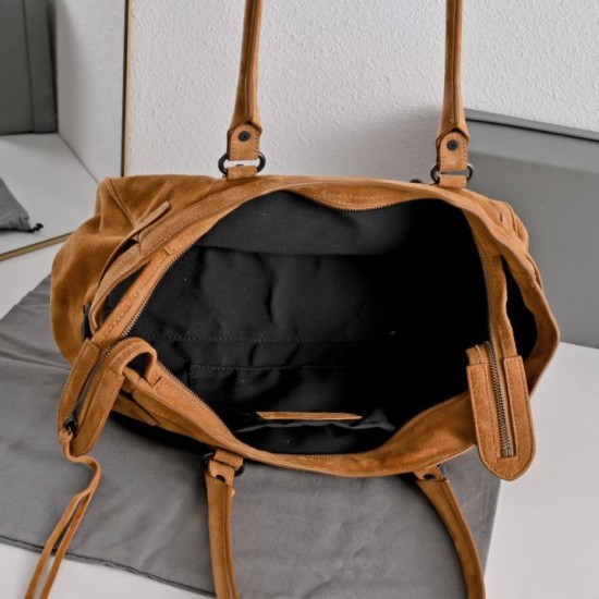 Borsa Replica di lusso a tracolla Balenciaga Le City East/West scamosciata Marrone Borsa Replica di lusso a tracolla Balenciaga Le City East/West scamosciata Marrone