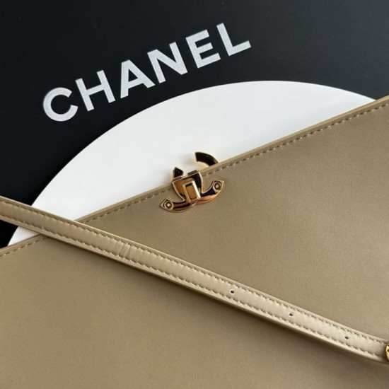 Replica fedele Borse Chanel Souplissimo Maxi Flap scamosciata di vitello albicocca Replica fedele Borse Chanel Souplissimo Maxi Flap scamosciata di vitello albicocca