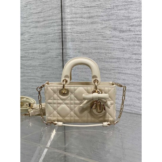 Borse Replica 1:1 Dior D-Joy agnello ricamata con fiocco bianco avorio Borse Replica 1:1 Dior D-Joy agnello ricamata con fiocco bianco avorio