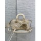 Borse Replica 1:1 Dior D-Joy agnello ricamata con fiocco bianco avorio Borse Replica 1:1 Dior D-Joy agnello ricamata con fiocco bianco avorio
