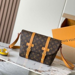 Replica perfetta Borsa a tracolla LV Uomo M28511 Christopher Messaggero