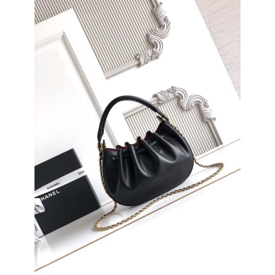 Replica di lusso Borsa a secchiello Chanel AS6617 Cloud con coulisse nera