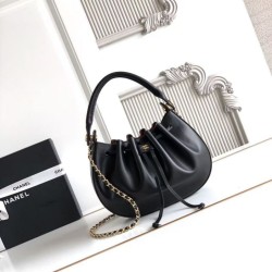 Replica di lusso Borsa a secchiello Chanel AS6617 Cloud con coulisse nera