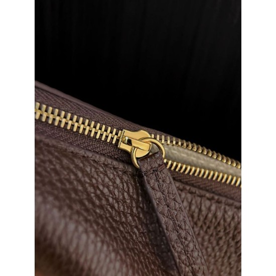Replica perfette Borsa a tracolla Hobo Chanel AS6570 Halfmoon marrone Replica perfette Borsa a tracolla Hobo Chanel AS6570 Halfmoon marrone