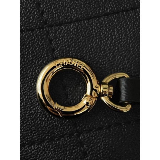 Replica Perfetto Borsa Tote shopping Chanel 26B Lucky AS6495 Nera
