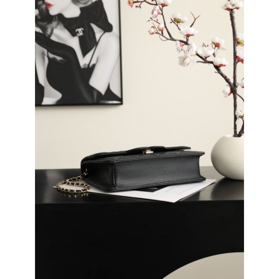 Replica Perfetta Borsa a tracolla Chanel AS6554 Classic trapuntata nera