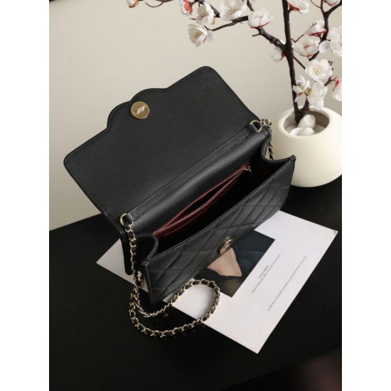 Replica Perfetta Borsa a tracolla Chanel AS6554 Classic trapuntata nera
