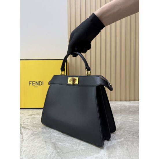 Replica Borsa piccola Fendi Peekaboo Iseeu Nero Replica Borsa piccola Fendi Peekaboo Iseeu Nero