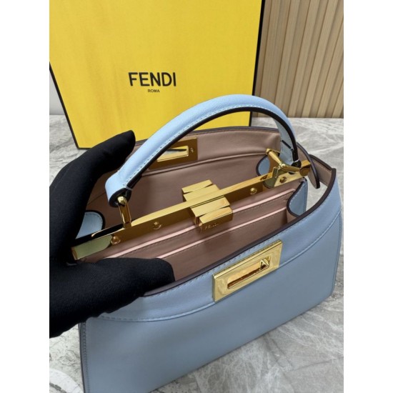 Replica Borsa piccola Fendi Peekaboo Iseeu Blu Replica Borsa piccola Fendi Peekaboo Iseeu Blu