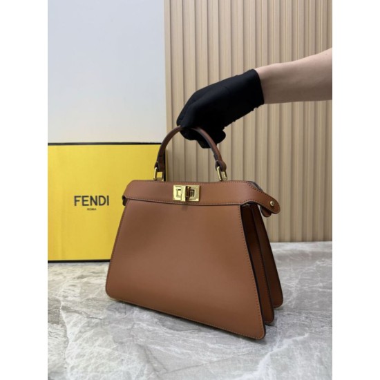 Repliche perfette Borsa piccola Fendi Peekaboo Iseeu Marrone Repliche perfette Borsa piccola Fendi Peekaboo Iseeu Marrone