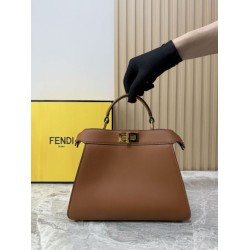 [Repliche perfette] Borsa piccola Fendi Peekaboo Iseeu Marrone