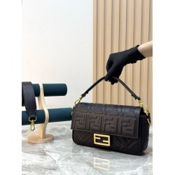[Alta qualità] Borsa Baguette classica Fendi con motivo a lettere FF in rilievo 3D Nero