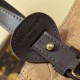 Replica Perfetto Borsa Hobo LV All in One M29836 kaki chiaro/camoscio