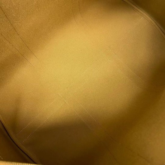 Borsa da viaggio media Celine Replica Triomphe pelle di vitello marrone Borsa da viaggio media Celine Replica Triomphe pelle di vitello marrone
