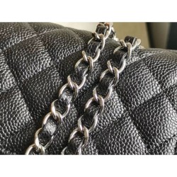 Medium Classica Caviar Flap Borse A1112 Nero Argento / Hardware d'oro