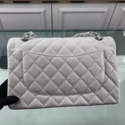 Riproduzione Fedele Jumbo Classic Flap Borse pelle Caviar A1113 Bianca imitazioni Replica Alta Qualità Jumbo Classic Flap Borse pelle Caviar A1113 Bianca