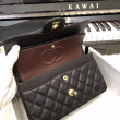 Borsa Classic Flap piccola A1117 in pelle caviale Nera Borsa Classic Flap piccola A1117 in pelle caviale Nera