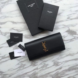 Imitazione Portafoglio YSL Saint Laurent Classic Monogram in pelle liscia nera