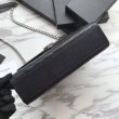 YSL Saint Laurent Piccola Busta Borsa Grain Hardware argentato in rilievo